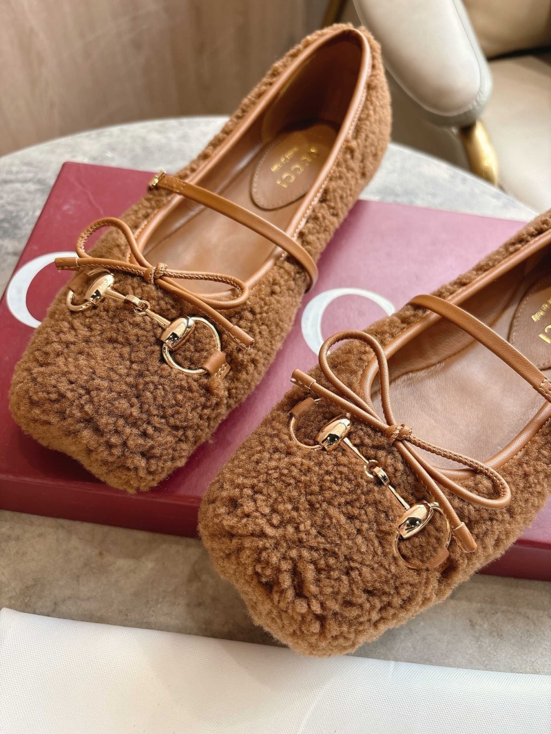 Gvc*1 flat shoes